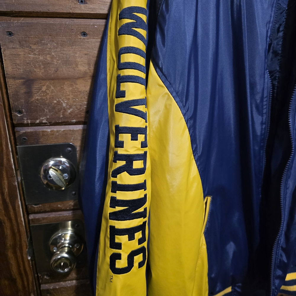 Vintage Wolverines Men's Jacket - Picture 6 of 8